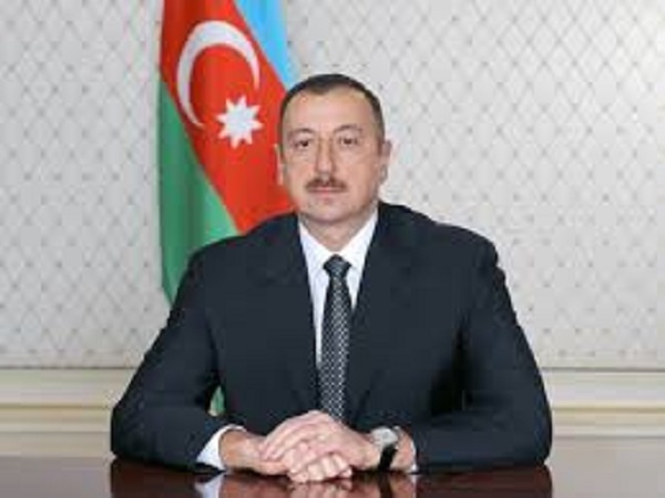 Ильхам Алиев выразил соболезнования президентам Франции и Египта